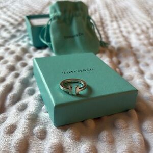 Tiffany & Co. Square Ring in Sterling Silver - size 8